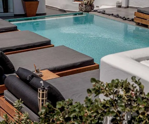 Hotel Evgenia & By Calm Collection Fira (Santorini)