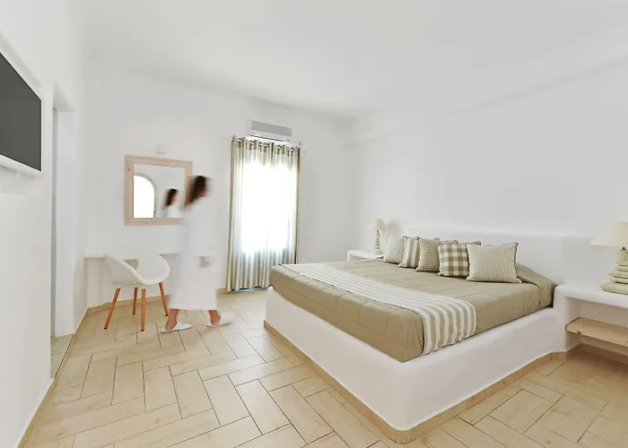 Hotel Evgenia & By Calm Collection