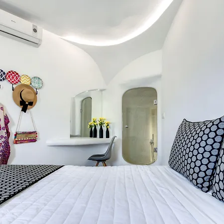 Evgenia & By Calm Collection Тира