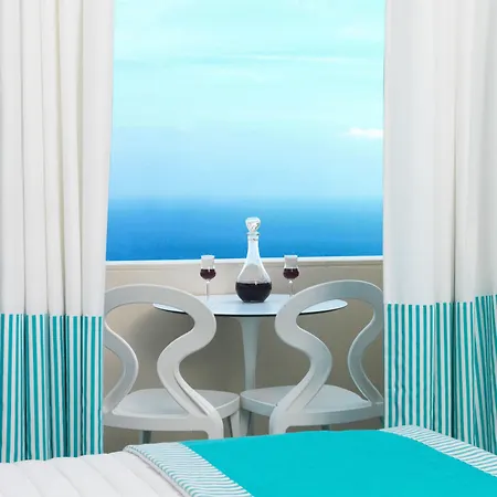 Evgenia & By Calm Collection 2* サントリーニ