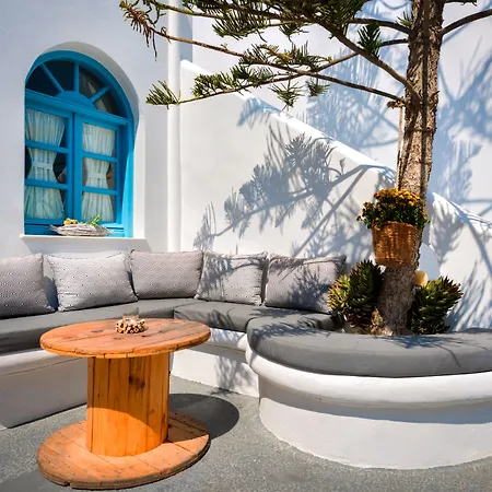 Evgenia & By Calm Collection ホテル