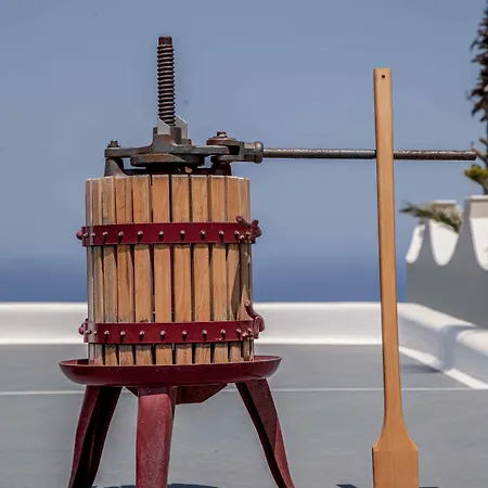 Evgenia & By Calm Collection ホテル 2*