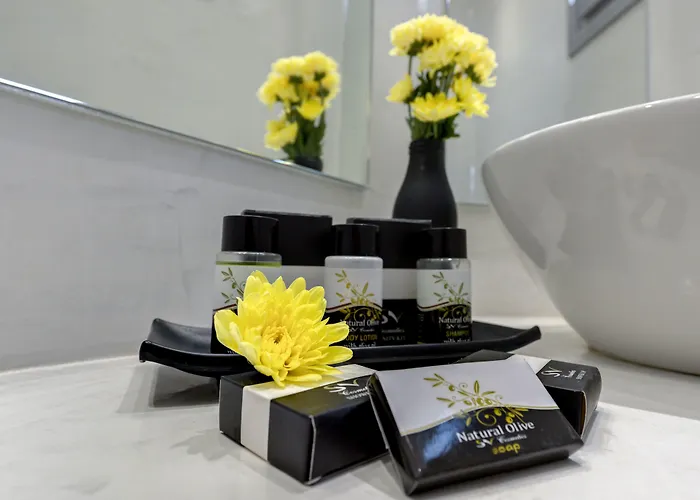 Evgenia & By Calm Collection 酒店 2*