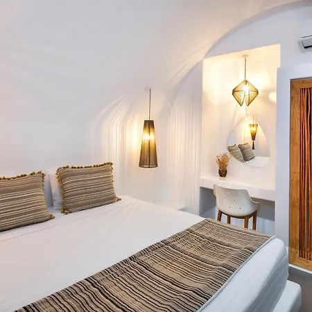 Evgenia & By Calm Collection Hotel